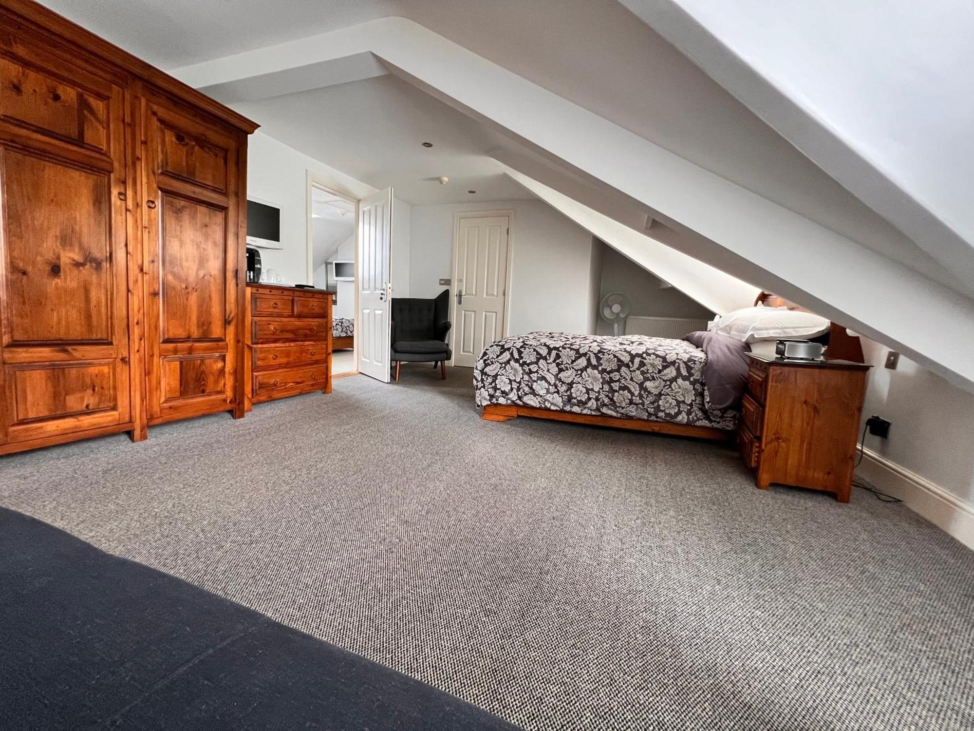 Rooms36 Кесвик Экстерьер фото